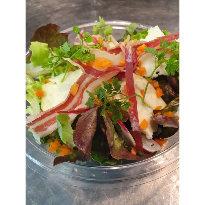 Salade de tomme de Meuse au lard croustillant